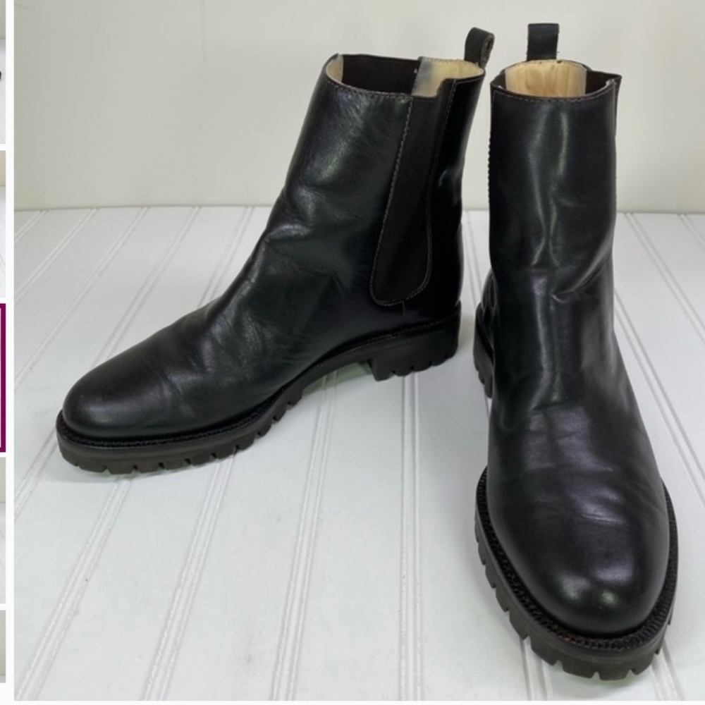 Ann Taylor  brown leather Chelsea  short boots